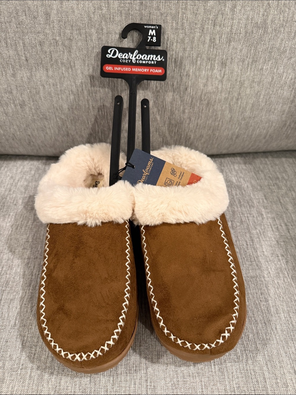 NWT Women’s Dearfoam Slippers